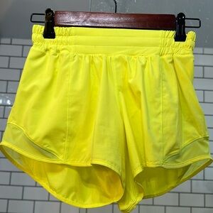 Lululemon Hottie Hot shorts 4”